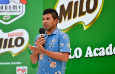 ފުޓްބޯޅަ އަލުން ކޮޅަށް ނެގުމަކީ ގައުމީ މަސައްކަތެއް: ނައިބު ރައީސް