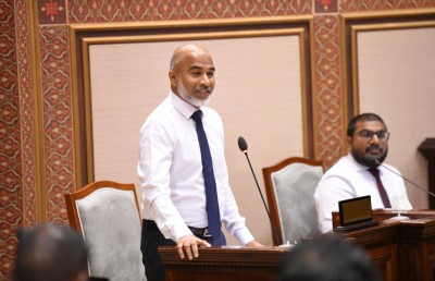 16 މިލިއަނަށް ހަވާލުކުރި މަސައްކަތެއްގެ ލިޔެކިޔުމެއް ނެތް، އީމެއިލްތައް ހުރީ ޑިލީޓްކޮށްފައި