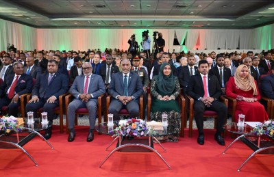 އިގްތިސާދު ރަނގަޅު ކުރާނީ ފައިސާ ޗާޕްނުކޮށް: ރައީސް