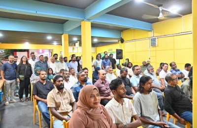 ކައުންސިލްތަކުން ދެ މެމްބަރުން ވަކިކޮށްގެން ދައުލަތުގެ ބަޖެޓަށް ލުޔެއް ނުލިބޭނެ: ނިޔާޒު