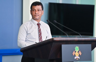 ބަލިމަޑުކަމުގެ ފަހަތުން ދުވާ ސިއްހީ ނިޒާމެއްގެ ތެރޭ ތިބެވޭކަށް ނެތް: ނާޒިމް