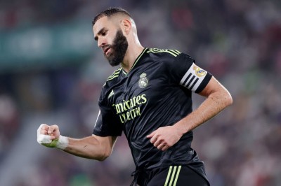 ބެންޒެމާގެ ގޯލުން މޮޅުވެ، ރެއާލަށް ހަ ޕޮއިންޓުގެ ލީޑެއް