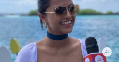 ޔޮހާނީ ރާއްޖޭގައި، އެދެނީ ޝޯއަށް ގިނަ ބަޔަކު އައުމަށް