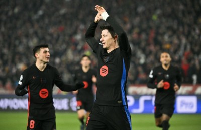 ބޮޑު މޮޅަކާ އެކު ބާސެލޯނާ އިން ފޯމު ދަމަހައްޓައިފި