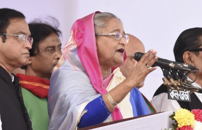 "ހަސީނާ ހައްޔަރުކުރަން" ބަންގްލާދޭޝް އިން އިންޓަޕޮލް ނޯޓިސް ނެރެނީ