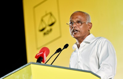 ރިޔާސީ އިންތިހާބުގައި ވާދަކުރެއްވުމާ ގުޅޭ ގޮތުން އިބޫ ޖަވާބެއް ނުދެއްވި!