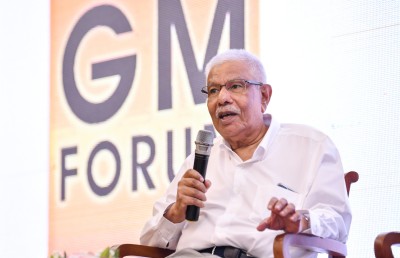 ޑޮލަރު މާރުކުރުމުގެ ގަވާއިދަށް އަމަލު ކުރެވެން ނެތް ކަމަށް ޔުނިވާސަލް އިން އަންގައިފި