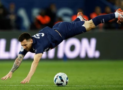 ވޯލްޑްކަޕް ފެށެން ދެ ހަފުތާ، މެސީއަށް އަނިޔާވެއްޖެ