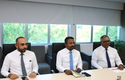 ނޫސްވެރިންގެ ކަންބޮޑުވުންތަކަށް ހައްލު ހޯދައިދޭނެ ކަމުގެ ޔަގީންކަން އޭޖީ ދެއްވައިފި