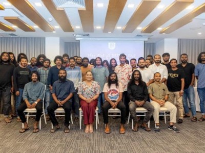 ވިލިމާލޭގައި ވޯލްޑް ކަޕް ބެލުމަށް ޕްރޮޖެކްޓަރުތަކެއް ހަވާލުކޮށްފި