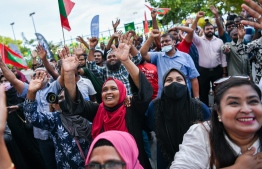 ޔާމީނާއެކު ސިޔާސީ ހަރަކާތްތައް ވަރުގަދަ ކުރަނީ