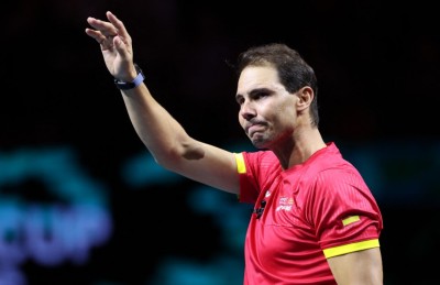 ޓެނިހުގެ ލެޖެންޑް ނަޑާލް ރިޓަޔާކޮށްފި؛ "އާއިލާގެ ހުވެފެން ހާސިލުކޮށް ދެވުނު"