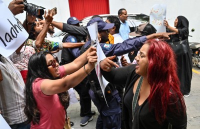 ގޮނޑި ގެއްލޭ އިސްލާހާ ގުޅިގެން އެމްޑީޕީ އާއި ސަރުކާރު ސަޕޯޓަރުން މަޖިލިސް ދޮށަށް