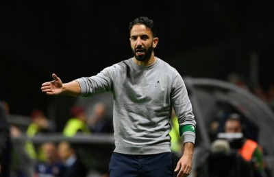 ޔުނައިޓެޑްގައި އަމޯރިމްގެ ފުރަތަމަ ބަދަލު: 16 އަހަރުގެ ޑިފެންޑަރެއް ސީނިއާ ޓީމަށް؟