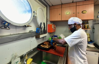 ދާންވީ ބޯޓުދަތުރުކުރަން، އެތައް ބައިވަރު މަންފާއެއް