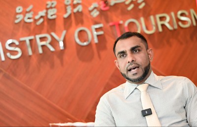 ޓޫރިޒަމް: އުނދަގޫ ނިންމުންތަކެއް، 400 މިލިއަން ޑޮލަރުގެ އިންވެސްޓްމެންޓް