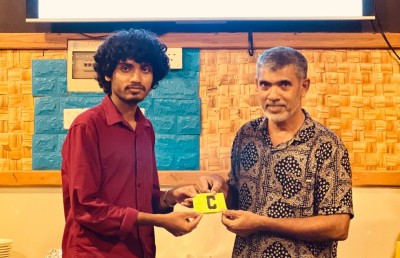 ގުރައިދޫގެ ޝަޔާމް؛ ބައްޕަގެ ފަރާތުން ވާރުތަވި ކެޕްޓަން ބޭންޑްގައި ގޯލްޑް ކަޕަށް