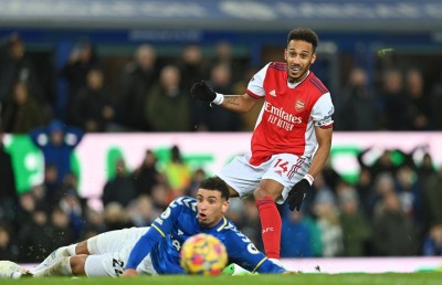 އެވަޓަން އިން އާސެނަލް ބަލިކޮށްފި