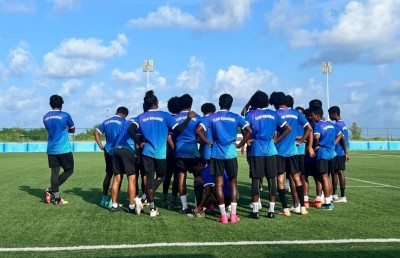 ގުރައިދޫގެ ޝަޔާމް؛ ބައްޕަގެ ފަރާތުން ވާރުތަވި ކެޕްޓަން ބޭންޑްގައި ގޯލްޑް ކަޕަށް