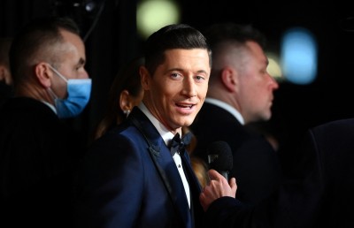 މެސީ ދެއްކި ވާހަކައަކީ ހުސް ވާހަކަތަކަކަށް ނުހެދުން އެދެން: ލެވޮންޑޮސްކީ