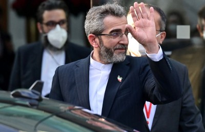 ނިއުކްލިއާ މުއާހަދާއާ އިގްތިސާދާ ނުގުޅުވޭނެ: ރައީސީ