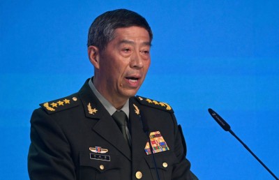 ޗައިނާގެ ޑިފެންސް މިނިސްޓަރަށް ކޮރަޕްޝަންގެ ތުހުމަތު