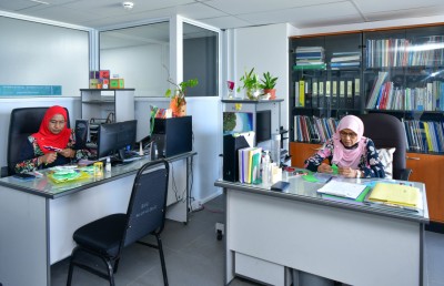 ވަކިވަކި އިދާރާތަކުން އަލަށް ރިޓަޔާ ކުރާ މީހުންނަށް މަހުން މަހަށް ދޭ އެލަވަންސް ކަނޑާލަނީ