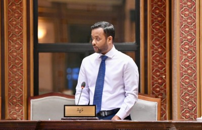 ޕްރޮޖެކްޓުތަކުން އެޑްވާންސް ފައިސާ ނަގައިގެން ކުންފުނިތަކުން ކުރަނީ ވިޔަފާރި: މުއްތަލިބް