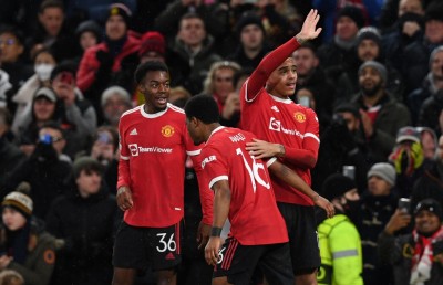 ޔަންގް ބޯއީޒް އިން ޒުވާން ކުޅުންތެރިންނާ އެކު ނުކުތް ޔުނައިޓެޑް ހިފަހައްޓައިފި