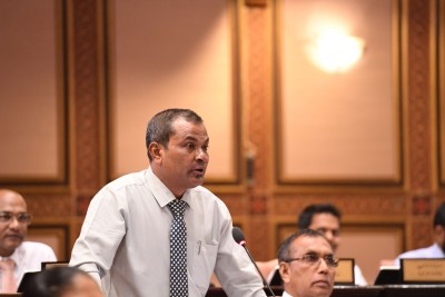 އާމްދަނީ ހޯދޭނެ ގޮތްތައް ހުއްޓައި، ޓެކްސްތައް ބޮޑުކުރުމުގެ މާނައެއްނެތް: އާމިރު