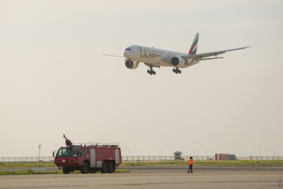 އެމަޖެންސީގައި ފްލައިޓެއް ޖައްސަން ވީއައިއޭ އެލާޓަށް ގެނެސްފި