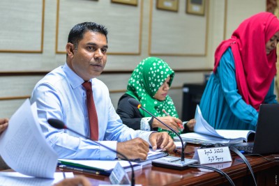 ޚަރަދުކުޑަކުރަން މަސައްކަތްތައް ހުއްޓާނުލެވޭނެ، އޮތް ގޮތަކީ ބަޖެޓު ލީކޭޖު ހުއްޓުވުން: ނާޝިޒް