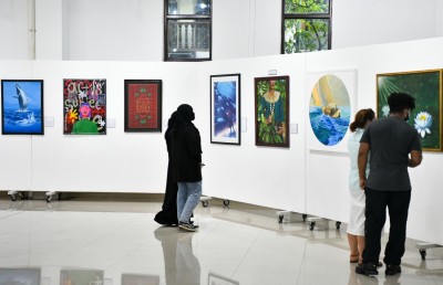 އާޓިސްޓުންގެ ހުނަރާއި ގަލުވަޑާމުގެ ލައިވް އާޓް