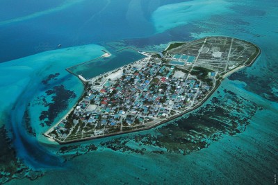 ދެމަފިރިން ބްލެކްމެއިލް ކުރިކަމުގެ ތުހުމަތުގައި ހައްޔަރުކުރި މީހާގެ ބަންދަށް ފަސް ދުވަސް