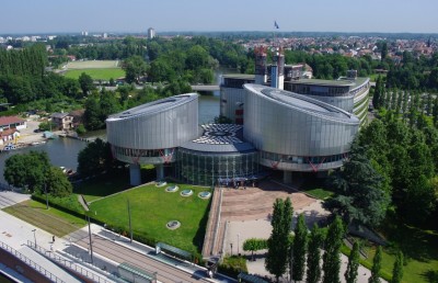 ދެ އަތްތިލަ ބުރިކުރި ރަޝިއާ އަންހެނަކަށް ބަދަލަށް 417،000 ޑޮލަރު