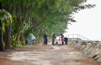 އޮޔާދިޔަ އެޑްރެހާ އެކު ހައްގުތަކެއް ގެއްލި 20 އަހަރު