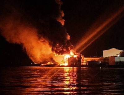 ގުޅީފަޅުގައި މީހުން ދިރިއުޅެން ހަދާފައި ހުރި ތަނެއްގައި ރޯވެ އަނދަނީ