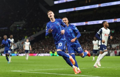 އާސެނަލް އެއްވަރު، ޗެލްސީ ދެ ވަނައިގައި ލީޑު ނަގައިފި