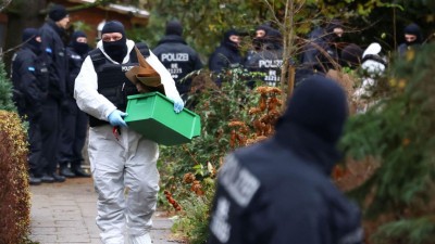 ޖަރުމަނަށް އިންގިލާބެއް ގެނެސް ވެރިކަން ބަދަލުކުރަން މަސައްކަތްކުރާ ޖަމާއަތެއްގެ ބަޔަކު ހައްޔަރުކޮށްފި