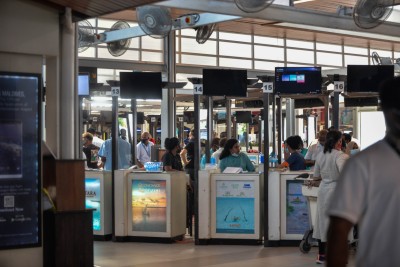 ވީއައިއޭއިން ޓޫރިސްޓް ރެޕްރަޒެންޓޭޓިވް ކައުންޓަރުތަކެއް ކުއްޔަށް ދޫކުރަނީ