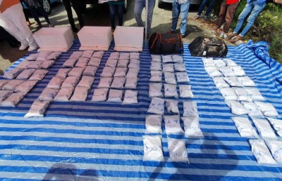 ޑްރަގް ބޯޓުތަކުން ކަނޑު ފުރިފައި؛ ހަތަރު މަސް ތެރޭ 1،480 ކިލޯ ޑްރަގްސް އަތުލައިގެންފި