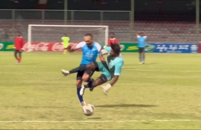 ނުރައްކާތެރި ފައުލުކުރި ކީޕަރު އަޖުފާން އެއް އަހަރަށް ސަސްޕެންޑް ކޮށްފި