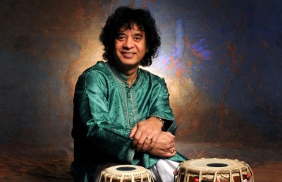 ތަބްލާ ކުޅެން މަޝްހޫރު ޒާކިރު ހުސެއިން މަރުވެއްޖެ