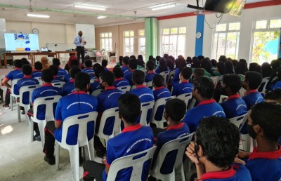 އެމްއެންޔޫގެ ކޯސްތަކުގެ މައުލޫމާތު ދިނުމަށް ބޮޑު ހަރަކާތެއް ފަށައިފި