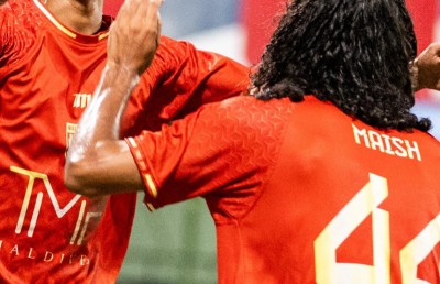 މާލެ ޓީމުގެ ދެ ކުޅުންތެރިޔަކު ރަށްވެހިކަން ބަދަލުކުރި މައްސަލަ ފެންމަތިވެ، މެޗު ފަސްކޮށްފި