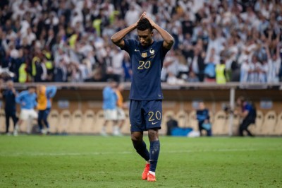 ކޮމަންއަށް ނަސްލީ ފުރައްސާރަ ކުރާތީ ބަޔާންއިން ކަންބޮޑުވެއްޖެ