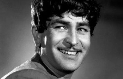 ރާޖް ކަޕޫރަށް 100؛ ކަޕޫރް އާއިލާ އެއްތަނަކަށް!