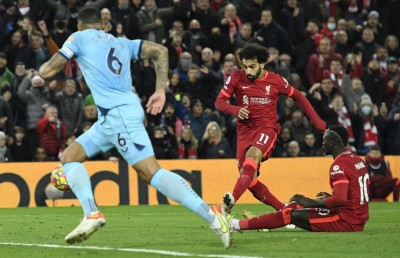 އިނގިރޭސި ފުރަތަމަ ޑިވިޝަނުގައި 2000 މެޗު ކާމިޔާބުކުރި ފުރަތަމަ ޓީމަކަށް ލިވަޕޫލް