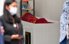 އުމަރު ޒާހިރުގެ ޖަނާޒާ ވަކި ގޮތަކަށް ކުރިއަށް ގެންދަން އެދިވަޑައިގެންފައެއް ނެތް: އާއިލާ