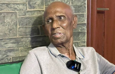 ތޮޅެންދޫ ގާސިމްގެ ޖަޒުބާތީ ވާހަކަތަކެއް؛ ދިވެހި ބޭސްވެރިކަމަށް ތިހެން ނަހަދާ!